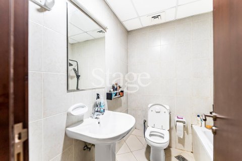 Apartment in Dubai Sports City, Dubai 2 bedrooms, 191 sq.m. № 70371 - photo 19