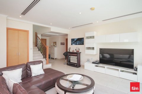Villa en Dubai, 4 dormitorios, 759.1 m², № 17739 - foto 8