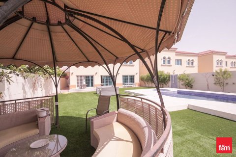 Villa en Dubai, 4 dormitorios, 759.1 m², № 17739 - foto 5
