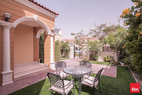 Villa en Dubai, 4 dormitorios, 759.1 m², № 17739 - foto 4