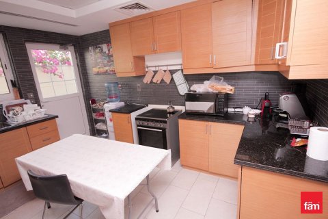 Villa en Dubai, 4 dormitorios, 759.1 m², № 17739 - foto 11