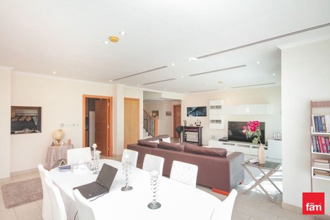 Villa en Dubai, 4 dormitorios, 759.1 m², № 17739 - foto 9