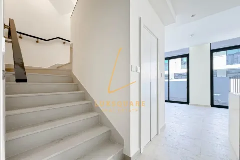 Villa in Dubai South (Dubai World Central), Dubai 3 bedrooms, 138 sq.m. № 69210 - photo 13