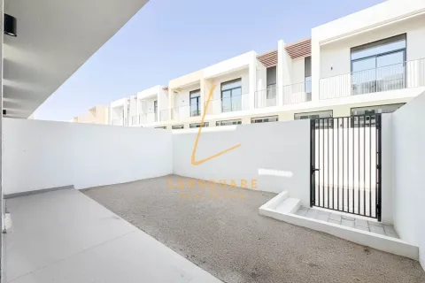 Villa in Dubai South (Dubai World Central), Dubai 3 bedrooms, 138 sq.m. № 69210 - photo 10