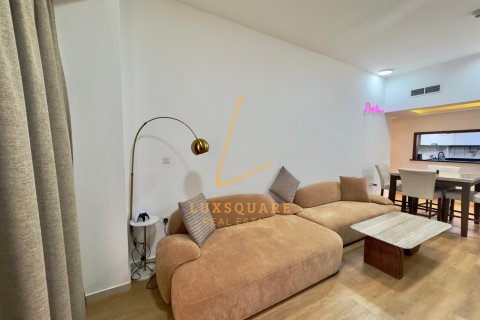 Apartment in Jumeirah Village Circle, Dubai 2 bedrooms, 122 sq.m. № 69207 - photo 2