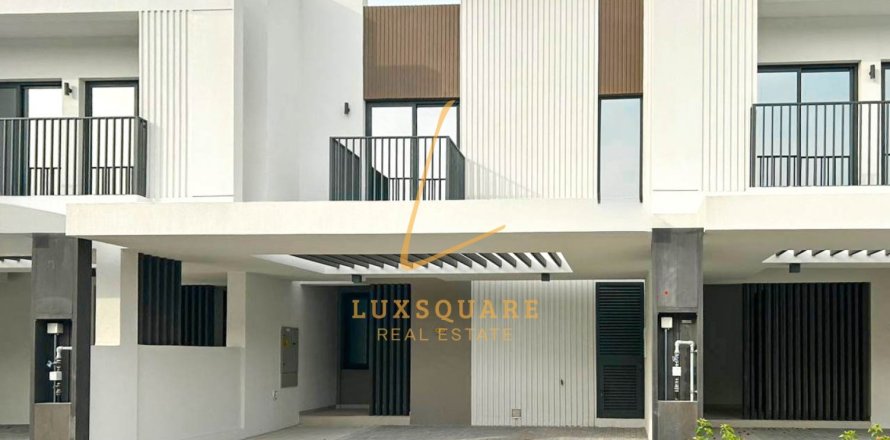 Villa in Dubai South (Dubai World Central), Dubai 3 bedrooms, 181 sq.m. № 69209