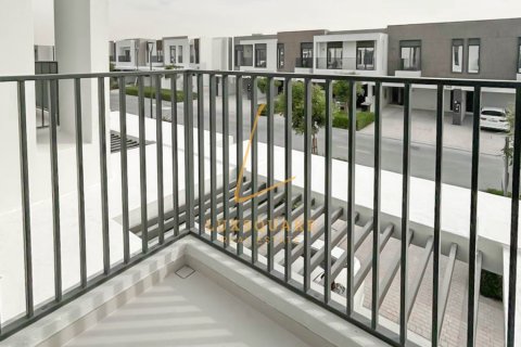 Villa in Dubai South (Dubai World Central), Dubai 3 bedrooms, 181 sq.m. № 69209 - photo 14