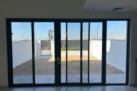 Villa in Dubai South (Dubai World Central), Dubai 3 bedrooms, 181 sq.m. № 69209 - photo 4