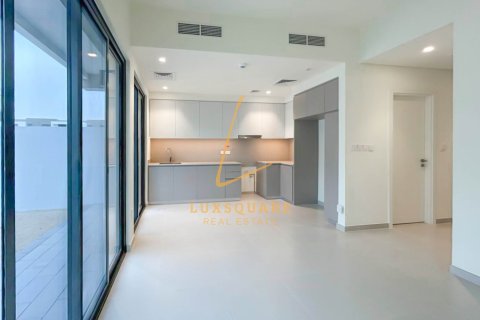 Villa in Dubai South (Dubai World Central), Dubai 3 bedrooms, 181 sq.m. № 69209 - photo 3