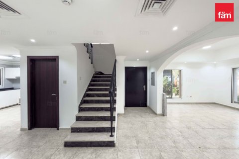 Villa in Dubai 5 bedrooms, 359.6 sq.m. № 84080 - photo 19