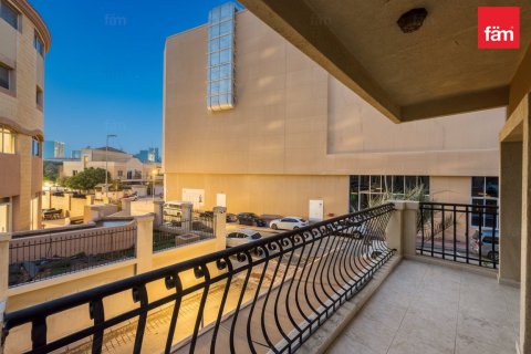 Villa in Dubai 5 bedrooms, 359.6 sq.m. № 84080 - photo 4