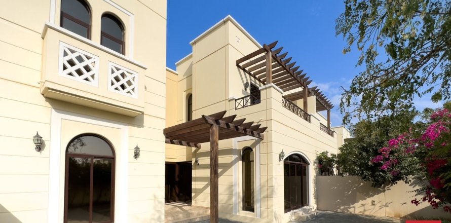 Maison de ville à Dubai, 4 chambres, 309 m², № 115090