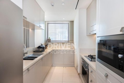 Apartment in The Address Residence Fountain Views, Downtown Dubai (Downtown Burj Dubai), Dubai 2 bedrooms, 134.9 sq.m. № 138736 - photo 3
