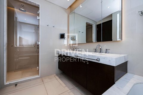 Apartment in The Address Residence Fountain Views, Downtown Dubai (Downtown Burj Dubai), Dubai 2 bedrooms, 134.9 sq.m. № 138736 - photo 10