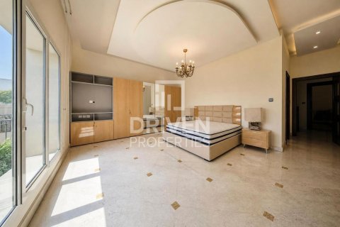 فيلا في Emirates Hills, دبي 1887.98 م² رقم 138741 - صورة 11