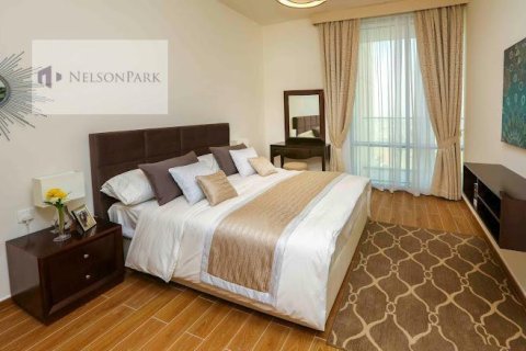 Снять в аренду квартиру в Al Habtoor City, Бизнес-Бэй, Дубай: 3 спальни, 185.8м², № 7279 - фото 2