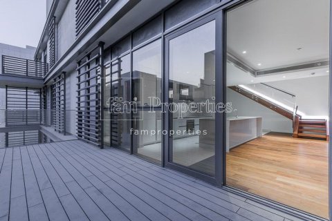 Apartment in Al Wasl, Dubai 4 bedrooms, 276.8 sq.m. № 7277 - photo 11