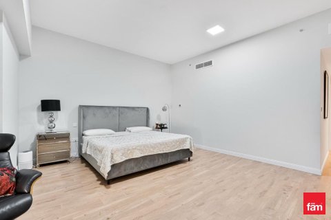 Apartment in Dubai 4 bedrooms, 252 sq.m. № 114240