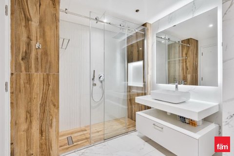 Apartment in Dubai 4 bedrooms, 252 sq.m. № 114240 - photo 6