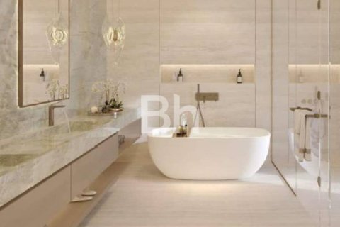 Villa in Jumeirah Golf Estates, Dubai 4 bedrooms, 567 sq.m. № 56775 - photo 3