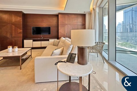 Apartamento en Downtown Dubai (Downtown Burj Dubai), Dubai, 3 dormitorios, 188 m², № 78175 - foto 2
