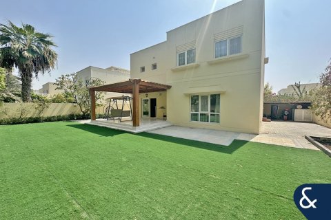 Villa in Meadows, Dubai 4 bedrooms, 337 sq.m. № 78174