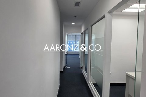 Bureau à Jumeirah Lake Towers, Dubai, 168.1 m², № 78171 - photo 5