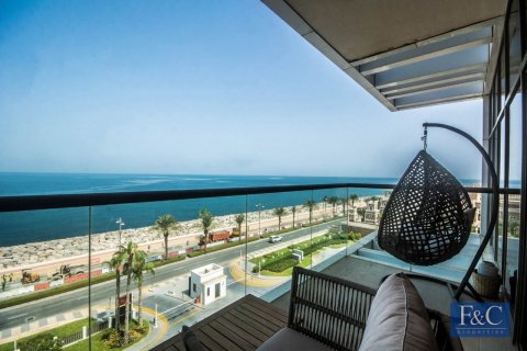 Apartment in The Crescent, Palm Jumeirah, Dubai 2 bedrooms, 124 sq.m. № 103797 - photo 2