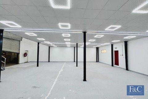 Entrepôt à Al Quoz Industrial Area, Al Quoz, Dubai, 460 m², № 103795 - photo 7