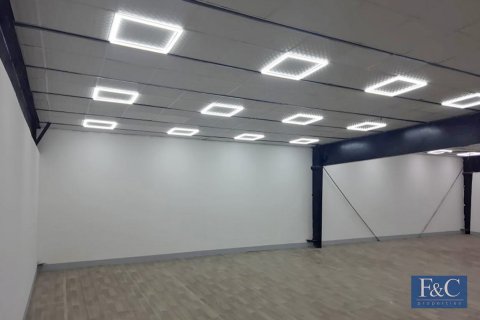 Entrepôt à Al Quoz Industrial Area, Al Quoz, Dubai, 460 m², № 103795 - photo 12