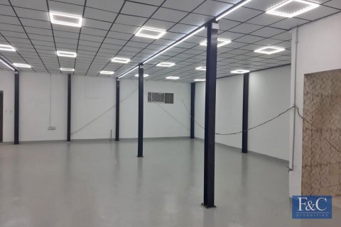 Entrepôt à Al Quoz Industrial Area, Al Quoz, Dubai, 460 m², № 103795 - photo 6