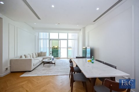 Apartment in The Crescent, Palm Jumeirah, Dubai 2 bedrooms, 122 sq.m. № 103786 - photo 18