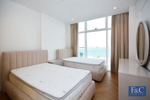 Apartment in The Crescent, Palm Jumeirah, Dubai 2 bedrooms, 122 sq.m. № 103786 - photo 6