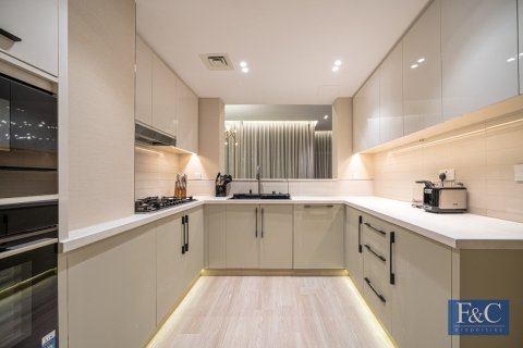 Apartment in Downtown Dubai (Downtown Burj Dubai), Dubai 3 bedrooms, 191 sq.m. № 103788 - photo 9