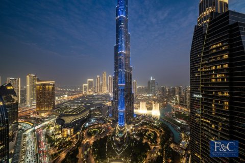 Apartment in Downtown Dubai (Downtown Burj Dubai), Dubai 3 bedrooms, 191 sq.m. № 103788 - photo 11