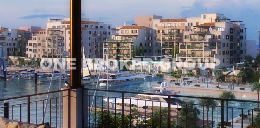 Apartment in Dubai 3 bedrooms, 193.3 sq.m. № 566