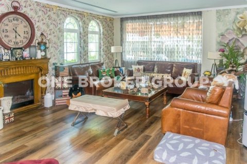 Villa in Jumeirah Park, Dubai 5 bedrooms, 848.2 sq.m. № 565 - photo 4