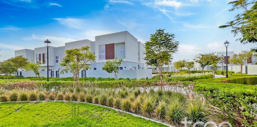 Adosado en Villanova, Dubai Land, Dubai, 3 dormitorios, 179.02 m², № 139962