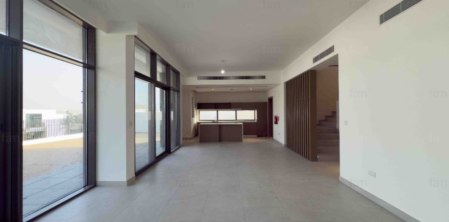 Villa in Al Furjan, Dubai 5 bedrooms, 570 sq.m. № 52418