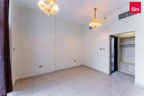 Apartamento en Dubai Studio City, Dubai, 2 dormitorios, 107 m², № 58801 - foto 10