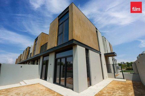 Villa en Dubai, 3 dormitorios, 171.6 m², № 58794 - foto 1