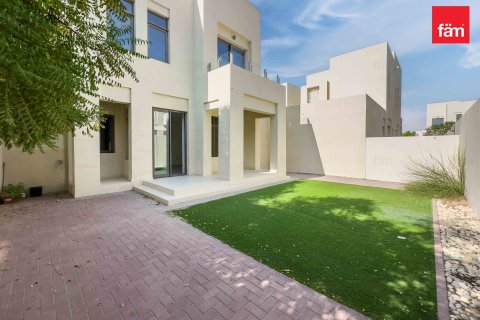 Villa in Reem, Dubai 3 bedrooms, 258.8 sq.m. № 58790 - photo 1
