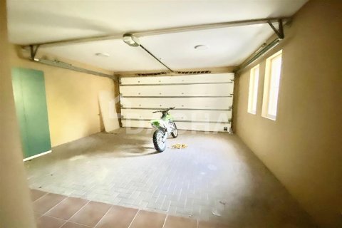 Снять в аренду виллу в Арабиан Ранчес, Дубай: 4 спальни, 1237.3м², № 6720 - фото 13