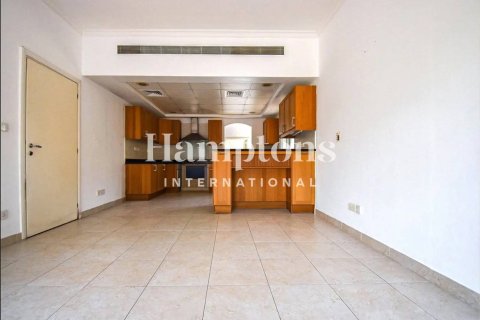 Villa in Meadows 1, Meadows, Dubai 5 bedrooms, 353.49591500 sq.m. № 63736 - photo 6
