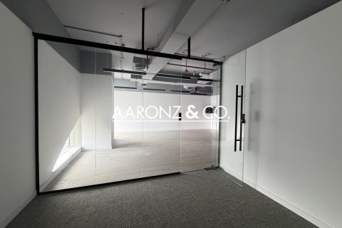 Снять в аренду офис в Dubai Media City, Дубай: 74м², № 102391 - фото 9