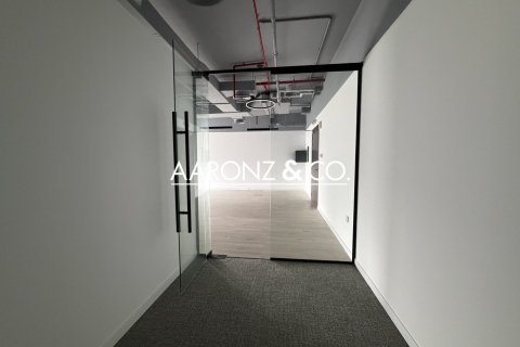 Снять в аренду офис в Dubai Media City, Дубай: 74м², № 102391 - фото 8
