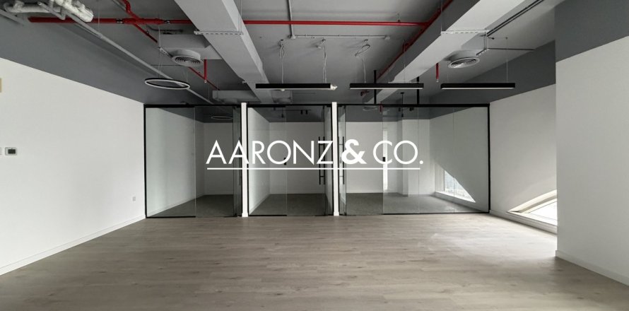 Офис в Dubai Media City, Дубай, 74м², № 102391