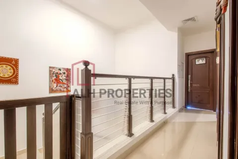 Adosado en Al Furjan, Dubai, 4 dormitorios, 209 m², № 93291 - foto 11