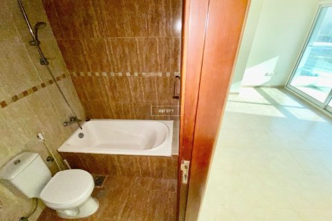 Купить квартиру в Джумейра Лейк Тауэрс, Дубай: 2 спальни, 82.5м², № 14228 - фото 9