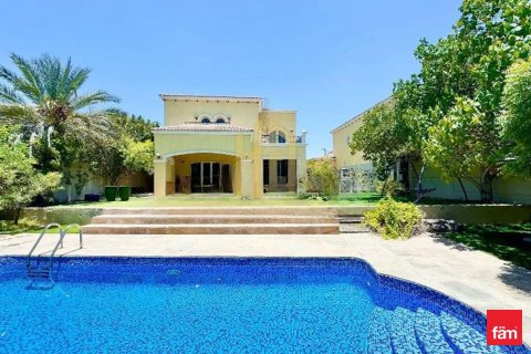 Villa in Jumeirah Park, Dubai 4 bedrooms, 790.4 sq.m. № 114101